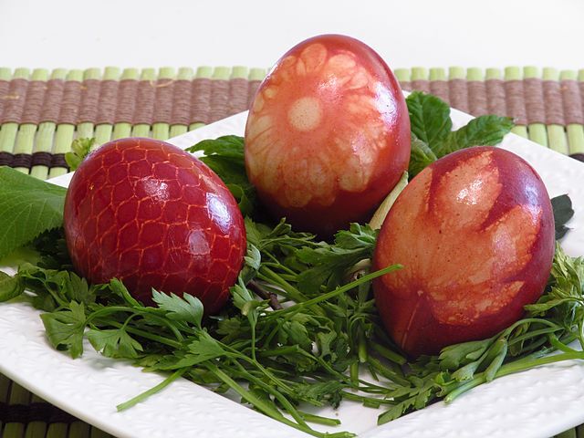Serbian Easter Eggs - Onion Skin Dye (Warm Reds and Oranges)