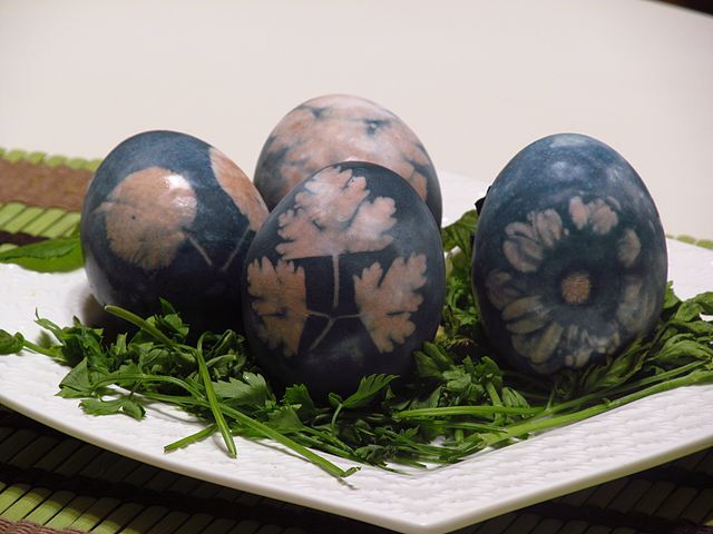 Serbian Easter Eggs - Red Cabbage Dye (Subtle Blues and Purples)