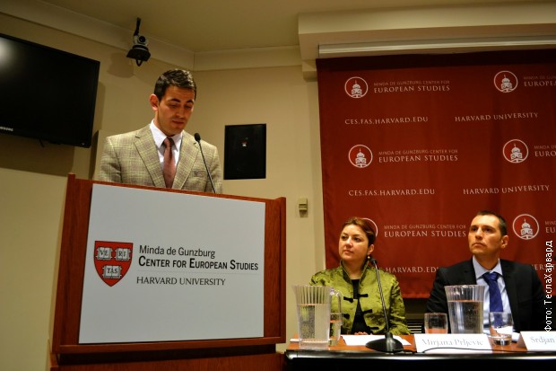 Aleksandar Protić, Mirjana Prljević i Srđan Pavlović na Harvardu