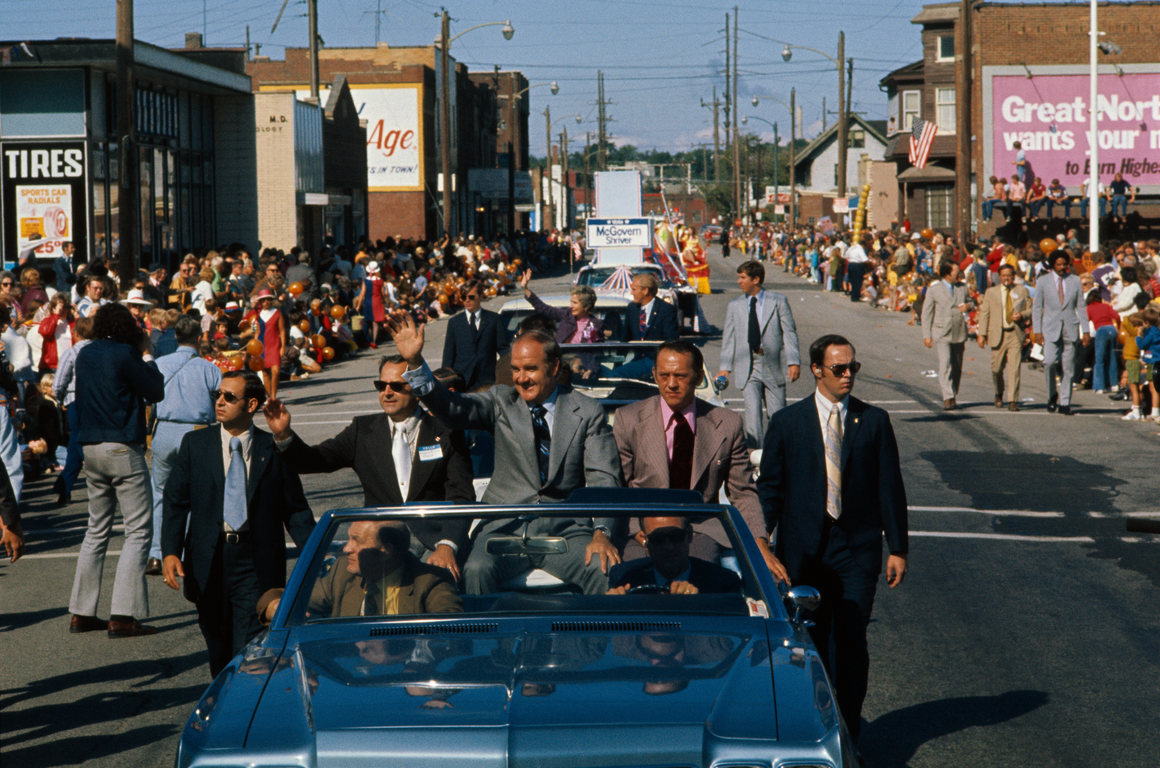 Presidential candidate Senator George McGovern parades through downtown Barberton in the midst of “the golden age of chicken.” Bettmann / Getty Images